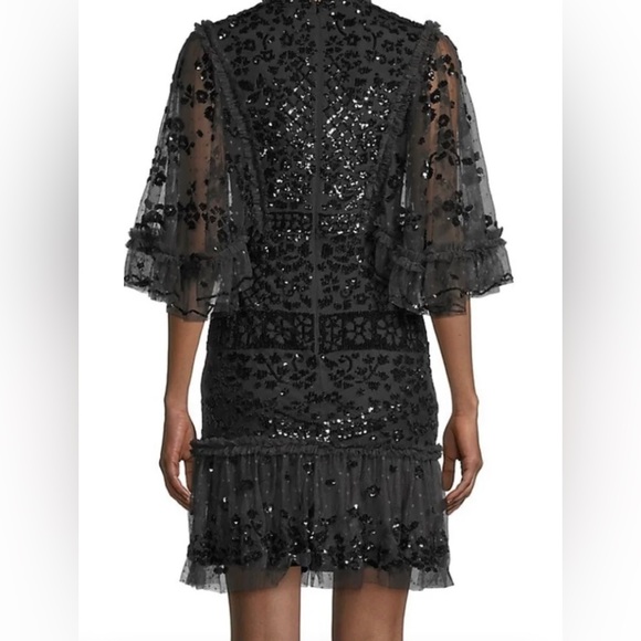 Needle and thread dress - Picture 9 of 12